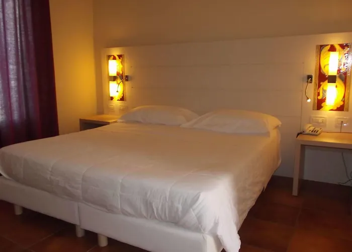 Parco Degli Aromi & 4*