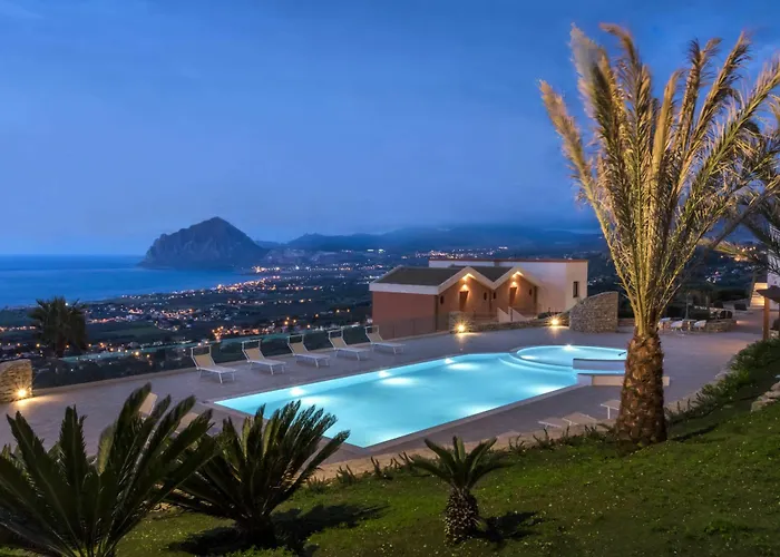 酒店 Parco Degli Aromi & 4*